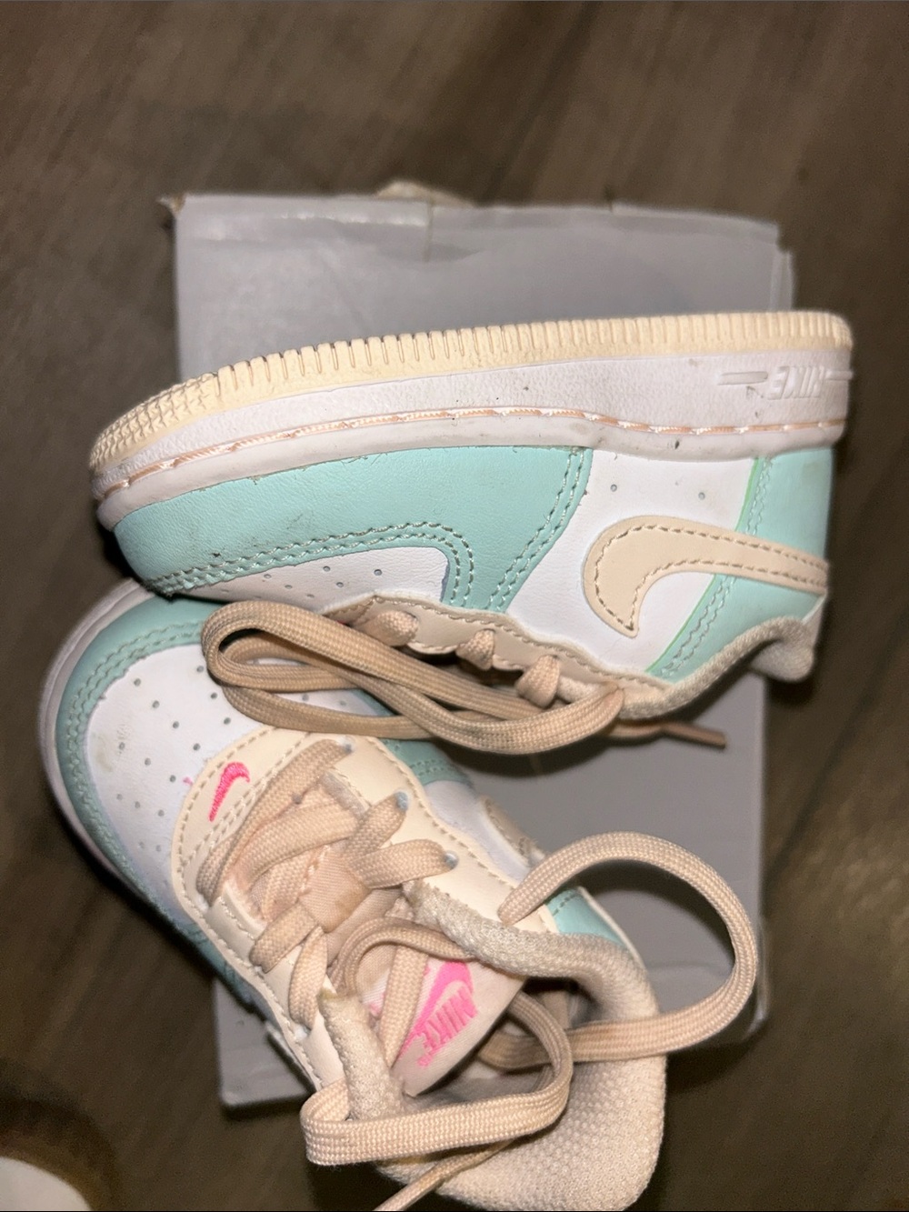 Nike Kids Mint, Cream & Pink Low-Top Sneakers